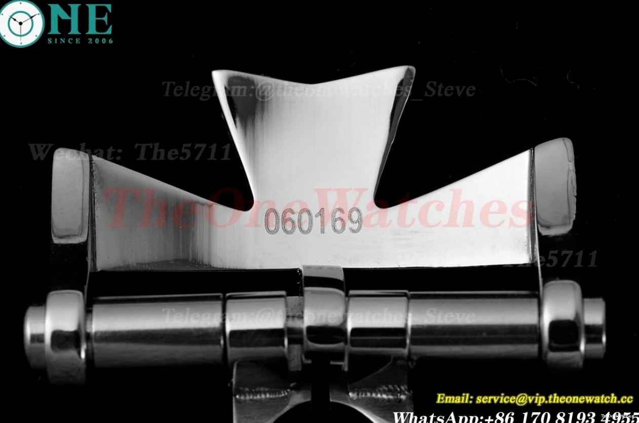 Overseas 5520V RU Dial 8F A7750 Green 41mm SS Mod 0309